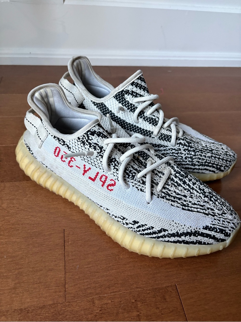 Adidas • Yeezy Boost 350 • Size 9.5 - Picture 1 of 5